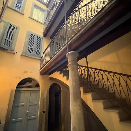 La Piazzetta Lägenhet *