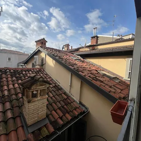 La Piazzetta Lägenhet *